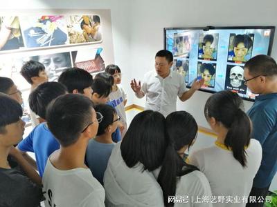 趣味性禁毒教育VR體驗(yàn)設(shè)備、VR禁毒基地、多媒體禁毒教育產(chǎn)品配置