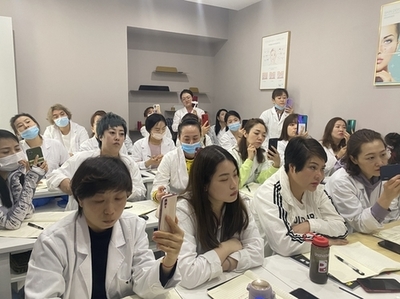 教育微整培訓(xùn)學(xué)?！笟g迎咨詢」