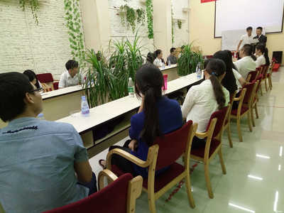 東莞市長(zhǎng)郡教育咨詢(xún)